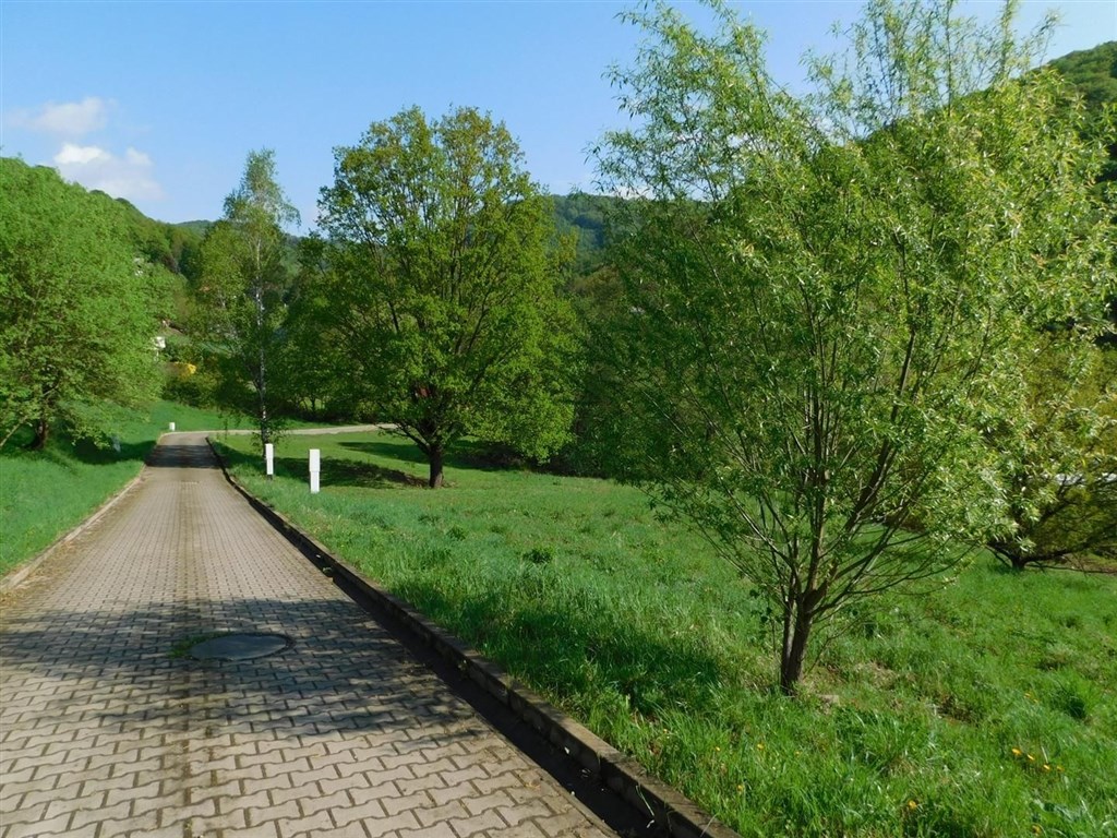 Pozemek pro stavbu rodinného domu v Povrlech, okres Ústí nad Labem