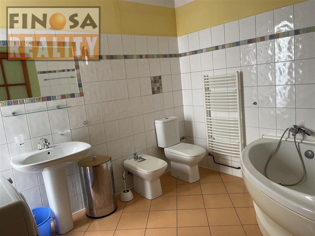 Nájem přízemního bytu v bližším centu Chomutova