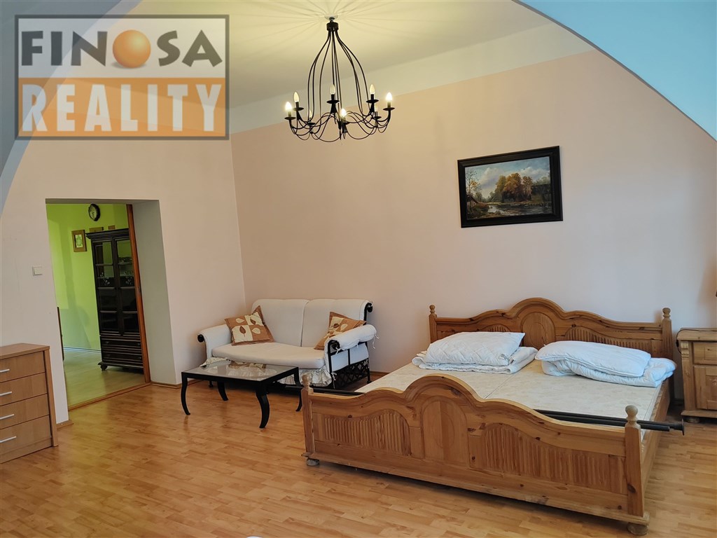 Nájem přízemního bytu v bližším centu Chomutova