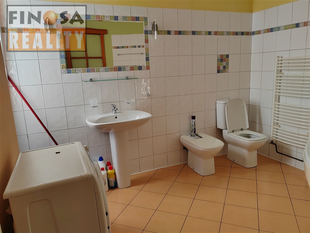 Nájem přízemního bytu v bližším centu Chomutova