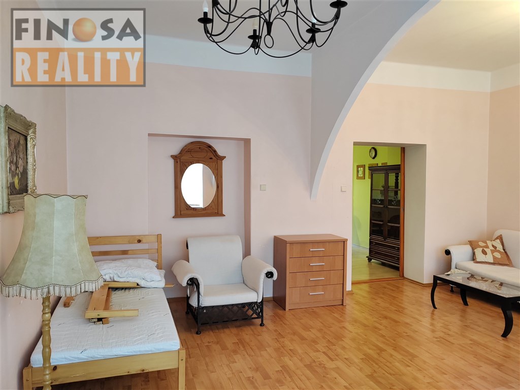 Nájem přízemního bytu v bližším centu Chomutova