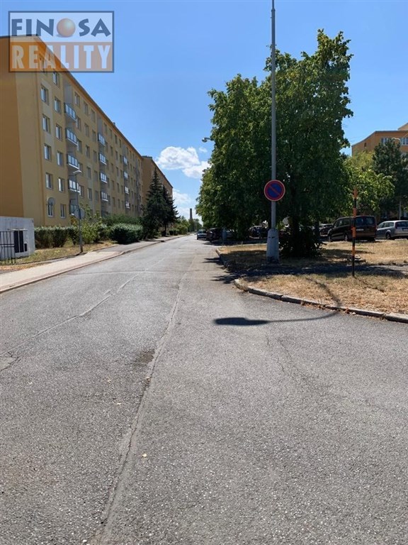 Nájem výrobní či skladové haly na okraji Chomutova