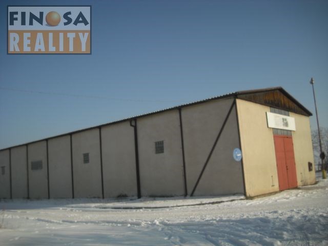 Nájem výrobní či skladové haly na okraji Chomutova