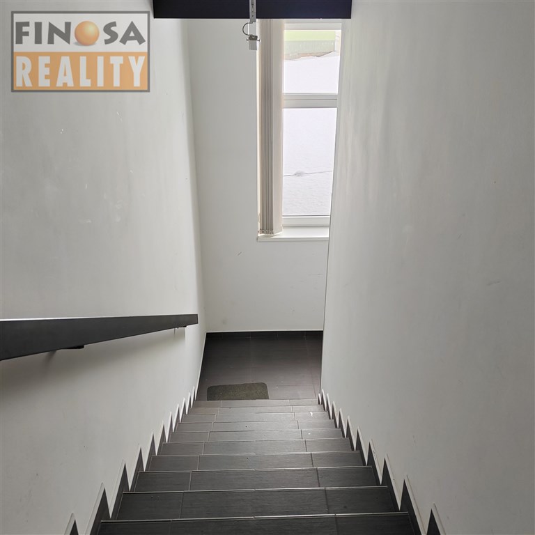 Nájem nebytového prostoru – kanceláře v bližším centru Chomutova