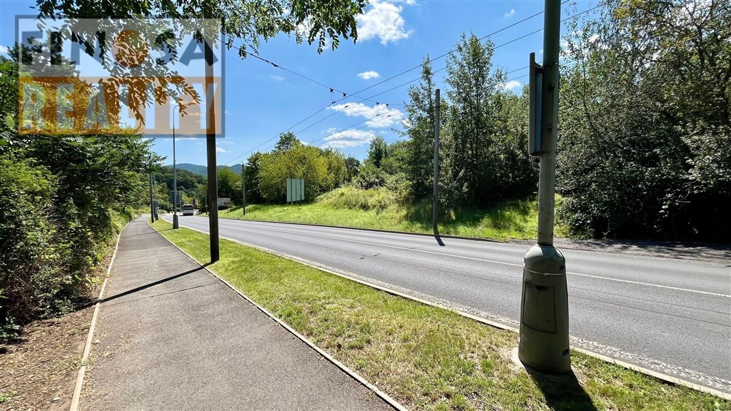 Stavební pozemek pro bydlení v Ústí nad Labem-Stříbrníky.