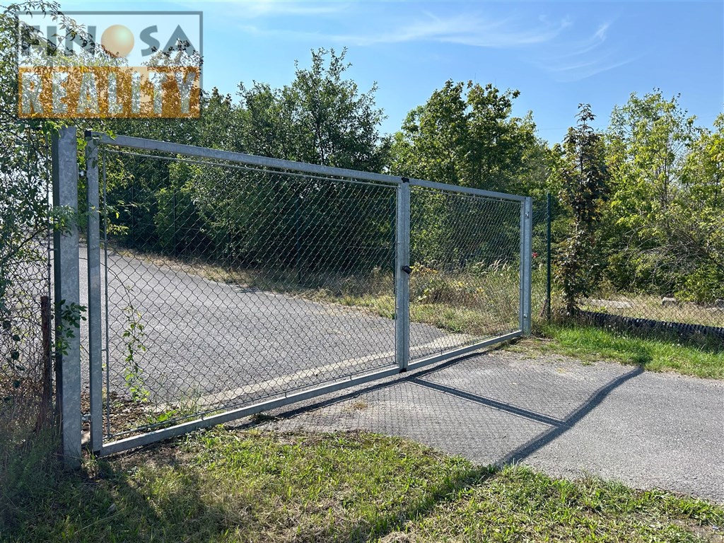 Pronájem zpevněné asfaltové plochy 10 000 m² v Lenešicích u Loun, u dálnice D7