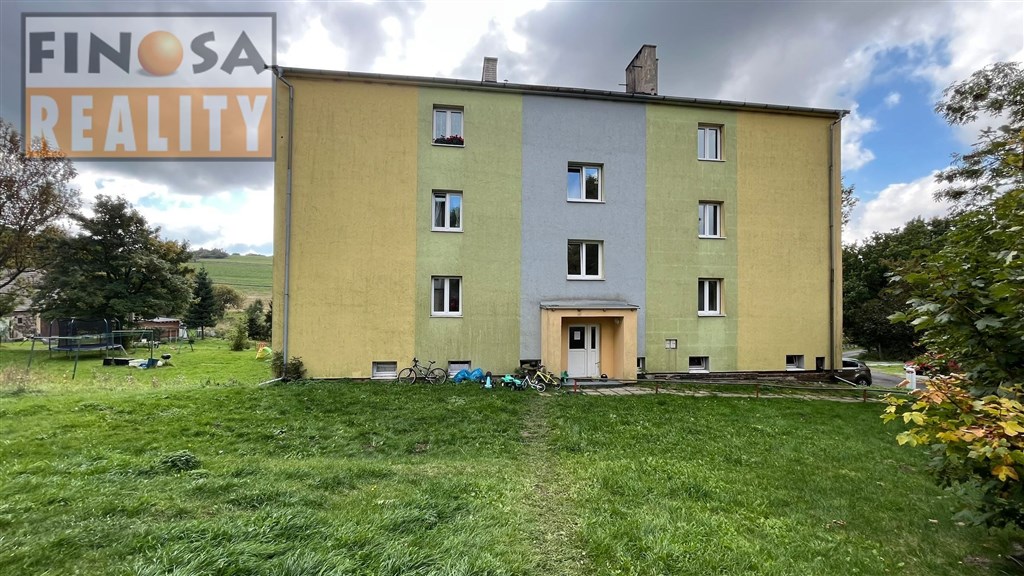 Pronájem bytu 3+1/B v Krásném Lese, Petrovice, okr. Ústí nad Labem.