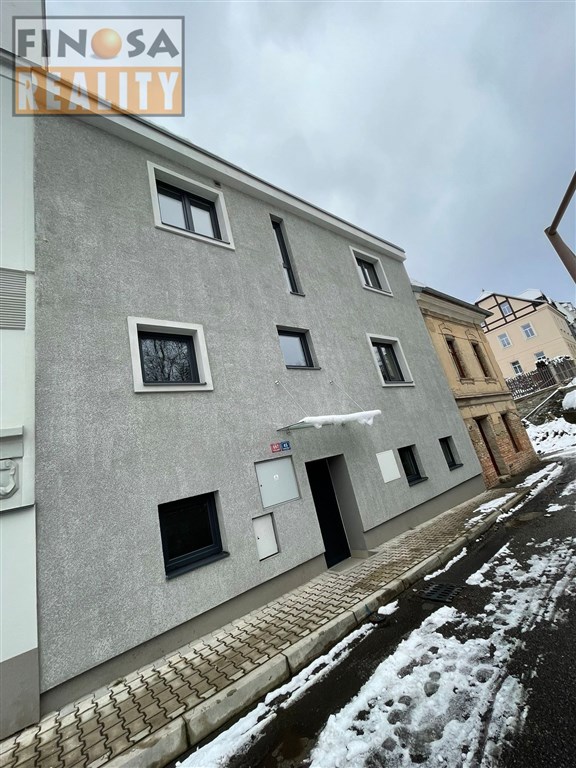 Pronájem nově vybudované přízemní bytové jednotky s terasou v bytovém domě na Králově výšině v Ústí nad Labem-centrum