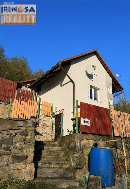 Rekreační objekt s vlastním zdrojem vody (vrt) v Dolních Zálezlech, okr. Ústí nad Labem