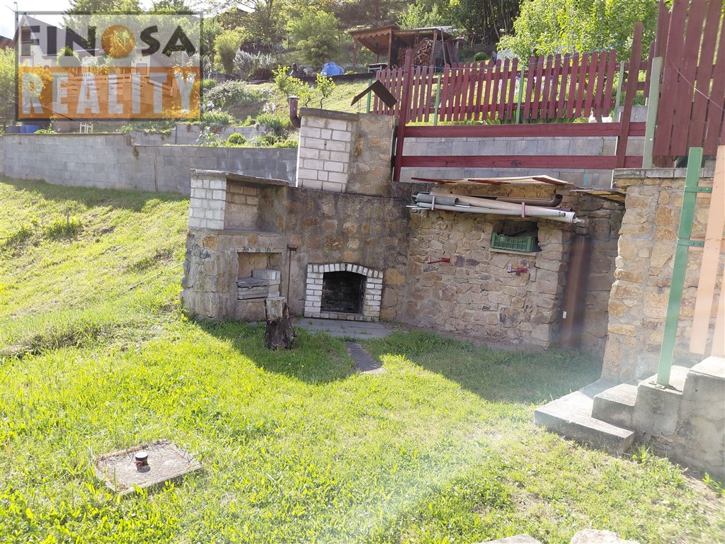 Rekreační objekt vhodný k celoročnímu bydlení s vlastním zdrojem vody (vrt)
