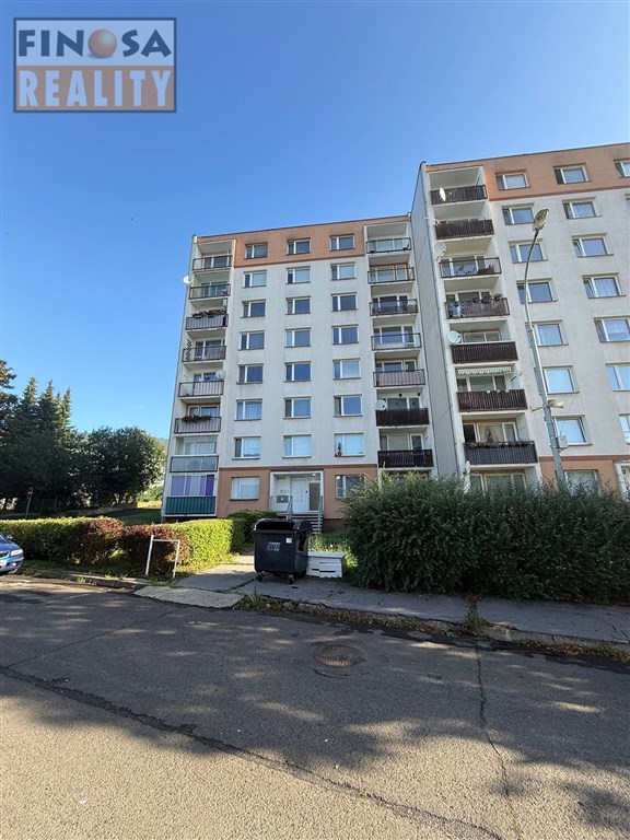 Velký byt 4+1+L (podl.pl. 104 m2) k nájmu v Ústí nad Labem, Klíše, ul. Klíšská
