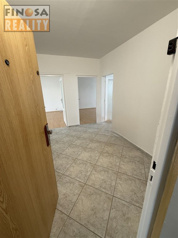 Velký byt 4+1+L (podl.pl. 104 m2) k nájmu v Ústí nad Labem, Klíše, ul. Klíšská