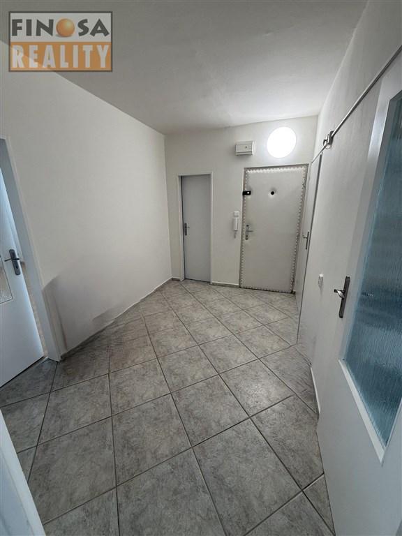 Velký byt 4+1+L (podl.pl. 104 m2) k nájmu v Ústí nad Labem, Klíše, ul. Klíšská